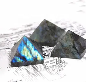Wholesale Flashy Labradorite Pyramids Gemstone Healing Crystal Pyramid Metaphysical Stone Figurine Energy Balancer