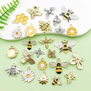 จี้โลหะผสมรูปผึ้ง ซีรีส์ Bee สำหรับทำเครื่องประดับ DIY จี้ห้อยคอสำหรับทุกเพศ รุ่น SN1009 - Product Image 4