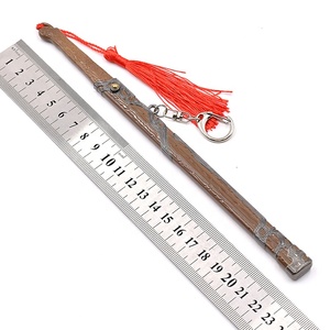 LLavero de modelo de espada indómita de Anime caliente chino de 22cm, llavero de aleación de Zinc y Metal, artesanía creativa, regalo de prensa automática - Product Image 5