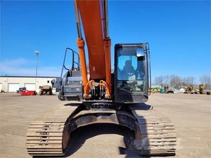 Excavadora original usada boutique 35 toneladas HITACHI ZX350 con buenas condiciones y bajas horas de trabajo - Product Image 5