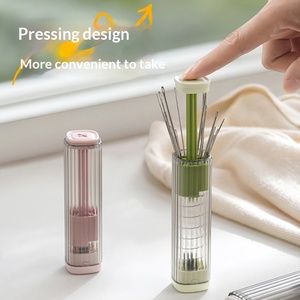 Kit de Costura Magnético com Caixa de Armazenamento Portátil para Agulhas e Linhas - Product Image 3