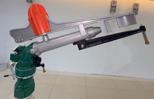 PY30 Irrigatore a Lunga Gittata 40-50M, Sistema di Irrigazione a Cannone per Giardini e Terreni Agricoli - Product Image 3