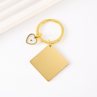 Ywyougang 4 Farben Edelstahl Blanko Quadratischer Schlüsselanhänger mit Mini-Herz Senfkorn-Charm Benutzerdefinierte Lasergravur Schlüsselanhänger Geschenk