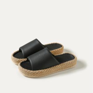 여성용 슬리퍼에 대한 <span class=keywords><strong>2025</strong></span> 겨울 PU 오픈 발가락 플랫 여름 디자인 TPR 아웃솔 도매 새로운 뜨거운 계약 여름 오픈 발가락 <span class=keywords><strong>S</strong></span> - Product Image 2