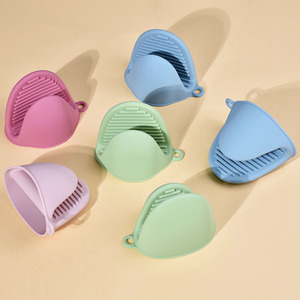 Gants de four en silicone résistants à la chaleur, antidérapants, haute température, pour la cuisine et la pâtisserie, anti-brûlure, imperméables, compatibles micro-ondes, style requin - Product Image 1