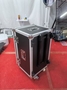 Nuevo Soporte Metálico para iPad de 13 Pulgadas para Eventos, con Estuche de Transporte y Accesorios Incluidos - Product Image 6