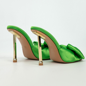 2025 Sandales à bout pointu avec bride en plexiglas et détail nœud, talon sculpté, en similicuir noir - Product Image 6