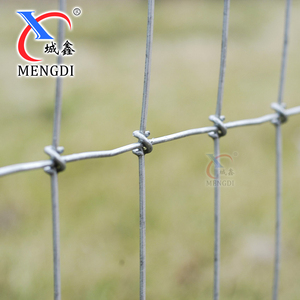 <span class=keywords><strong>2</strong></span>*<span class=keywords><strong>2</strong></span> <span class=keywords><strong>2</strong></span>*4インチフレキシブルヤードフェンシングファームフェンシングワイヤー馬亜鉛メッキフェンス - Product Image 3
