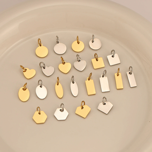 डिय कस्टम उत्कीर्ण लोगो वाटरप्रूफ गहने उच्च गुणवत्ता 18k सोने की प्लेटेड स्टेनलेस स्टील चार्म्स ब्रेसलेट फैशन गहने पेलेंट - Product Image 5