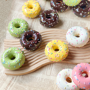Ensemble de jouets de cuisine pour modeler la pâte, thème beignets aux couleurs arc-en-ciel vives et passionnantes, avec accessoires de décoration mignons et colorés en forme d'aiguilles - Product Image 3