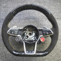 Volant en fibre de carbone avec écran LCD et deux boutons, compatible avec les Audi A3 A4 B8 B9 A5 A6 C7 C8 RS3 RS4 RS5 S3 S4 S5 TT TTS TTRS R8