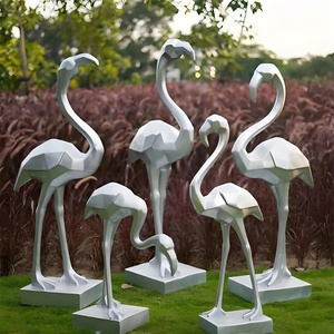 Statue <span class=keywords><strong>de</strong></span> Flamant Rose en Résine et Fibre <span class=keywords><strong>de</strong></span> Verre, Artisanat d'Art Populaire Moderne Personnalisé, Sculpture Animale Décorative, Art Déco Extérieur Surdimensionné Personnalisé - Product Image 3