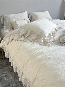 Set di Biancheria da Letto in Cotone-Lino Serie Romanticism, Bianco Puro con Motivo Jacquard in Pizzo, 4 Pezzi per Case Moderne, Hotel e Ospedali - Product Image 2