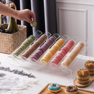 Vassoio moderno <span class=keywords><strong>in</strong></span> acrilico chiaro Macaron con 6 slot eco supporto per biscotti per banchetti nuziali - Product Image 4