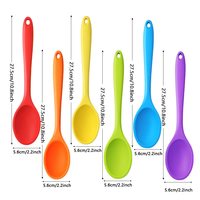 Vente en gros d'ustensiles de cuisine en silicone à long manche Accessoires Ensemble de cuillères Vaisselle Outil de cuisson Soupe
