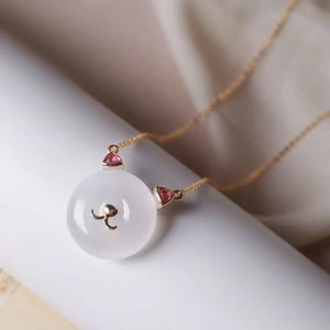 Adorable collar de cadena de oro de gatito de jadeíta blanca, joyería delicada caprichosa para mujeres de moda, uso diario versátil - Product Image 1