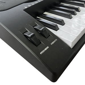 <span class=keywords><strong>คีย์บอร์ด</strong></span>เปียโน 61 คีย์ <span class=keywords><strong>ราคา</strong></span>ประหยัด คุณภาพระดับมืออาชีพ รองรับ 16 เสียงโพลีโฟนี พร้อมล้อเลื่อนคู่ เหมาะสำหรับโบสถ์/การสอน/การฝึกซ้อม หรือการเล่นแบบอิสระ - Product Image 1