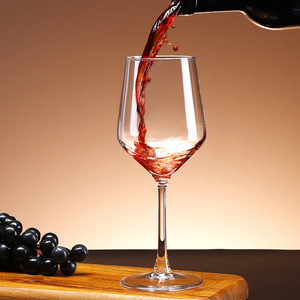 Verre à <span class=keywords><strong>vin</strong></span> de luxe léger en cristal <span class=keywords><strong>rouge</strong></span> bordeaux, design européen, grande capacité, gravure personnalisable, prêt pour les fêtes, 440-620 ml - Product Image 3