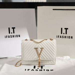 Sac à bandoulière en PU pour femme, nouvelle collection printemps 2026, tendance, rayé, brodé, avec pompon, fermeture éclair en polyester, chaînes - Product Image 5