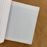Cahier scolaire à piqûre à cheval pour étudiants, papier écologique, design ligné français, logo et couleur personnalisables, Nigéria 2026