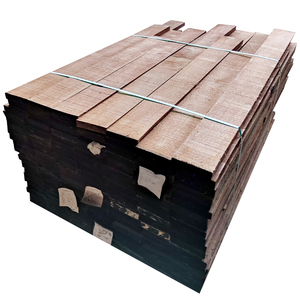 Meranti Rouge Foncé Polyvalent Très Demandé : Matériau Précieux pour les Industries du Bois et de la Construction - Product Image 1