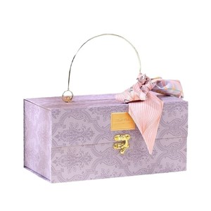 Caja de Regalo de Lujo al por Mayor, Diseño de Carpeta, Caja de Regalo de Lujo con Estampado en Bronce y Asa de Cinta - Product Image 4