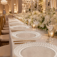 Assiettes de présentation en verre texturé nid d'abeille de 13 pouces en gros, sous-assiettes en cristal sans plomb pour événements de mariage de luxe en vrac