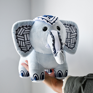 Peluche Elefante Personalizzato OEM ODM con Ricami, Giocattolo Morbido per Bambini - Product Image 6