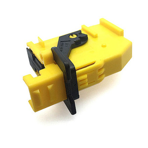 Conector de ECU para Automóvil, Enchufe de 26 Pines, 0.6mm, Plástico Amarillo, Terminal Macho y Hembra 185879-1 - Product Image 1