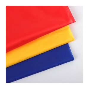 Tela Taslan 20D 80GSM Impermeable Ligera de Poliéster Teñido Liso para Prendas de Vestir, Chaquetas y Abrigos - Product Image 4