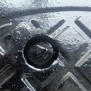 Lichtgewicht gietijzeren putdeksels fabrikanten EN124 B125 ronde putdeksel klassiek sluitsysteem scharnier - Product Image 3