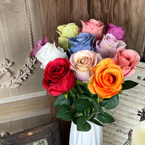 Rose artificielle en soie à tête unique, réaliste, pour mariage, décoration de la maison, Saint-Valentin, bouquet, accessoires de paysagisme - Product Image 1