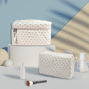 3PCS Grande trousse de toilette florale mignonne pour femmes et filles - Product Image 3