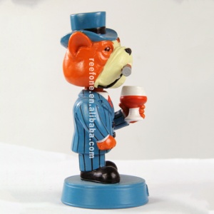 Mô Hình Gia Đình Bố Già Tùy Chỉnh Nhân Vật Lưu Niệm Của Tình Yêu Và Gia Đình Bobblehead Đồ Trang Trí Bằng Nhựa Resin Cho Mục Sư Ngày Của Cha - Product Image 4