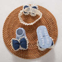 Ensemble personnalisé de chaussettes et bandeaux en dentelle pour bébé avec nœuds en jean bleu clair et marine pour nouveau-nés filles, usage quotidien à la maison