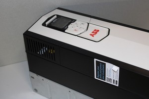 ACS880-01-049A-7 Variador de Frecuencia ACS880 52A para PLC - Product Image 3