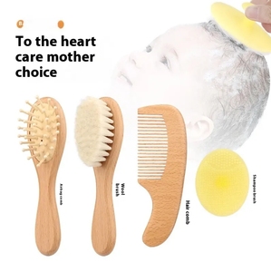 Vente en gros en usine Ensemble de brosses de bain en bois de hêtre doux Peigne à shampooing pour bébé Brosse à cheveux en <span class=keywords><strong>laine</strong></span> Paddle Élimination des pellicules Massage Soins des cheveux - Product Image 4