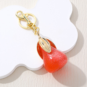 Vendita calda portachiavi di frutta nuovo creativo carino portachiavi con luce pera dorata per borsa ciondolo piccolo regalo gioielli all'ingrosso - Product Image 3