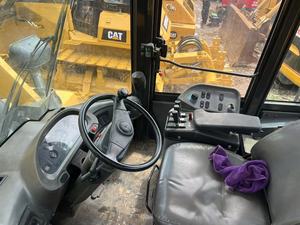 Chargeuse sur pneus Komatsu WA380-6 d'occasion, excavatrice sur chenilles, travaux de construction au Japon, Shanghai, composants de moteur, boîte de vitesses et roulements - Product Image 4