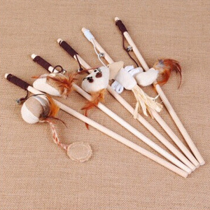 Juguete para Gatos con Campana, Palo de Madera y Banda Elástica, Antiaburrimiento para Gatos - Product Image 1
