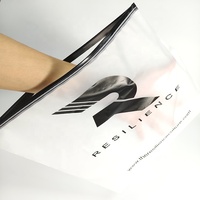 Sac à zip-lock en plastique givré avec logo imprimé personnalisé de haute qualité Vente en gros d'usine pour chandails chaussettes chaussures Emballage mat réutilisable