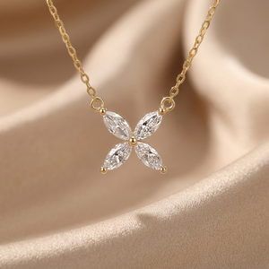 Bijoux fins en or massif 14 carats, collier pendentif en forme de fleur à quatre feuilles, style romantique pour femmes, vente flash - Product Image 4