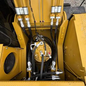 รถขุดตีนตะขาบ CAT 340D มือสอง น้ำหนัก 40 ตัน ของแท้จาก Caterpillar เครื่องยนต์ C9 ชั่วโมงการทำงานต่ำ เหมาะสำหรับงานเหมืองและก่อสร้างในกินี - Product Image 5