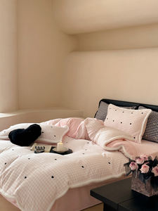 Parure de lit quatre pièces en <span class=keywords><strong>velours</strong></span> de lait double face pour fille d'hiver, broderie d'amour avancée, couvre-lit chaud, fournitures de lit ODM/OEM - Product Image 2