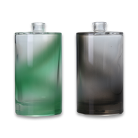 Logo personnalisé Nouvelle bouteille en verre de parfum rechargeable Bouteille en verre transparent vert Bouteille d'huile d'essence de parfum de luxe