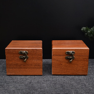 กล่องใส่เครื่องประดับซาเปเล่ทรงสี่เหลี่ยมผืนผ้า 11x11x9 ซม. กล่องเก็บเครื่องประดับสไตล์ชนบท กล่องบรรจุภัณฑ์ของขวัญ - Product Image 2