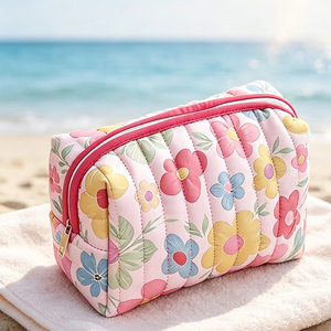 Sac de maquillage matelassé floral personnalisé écologique en gros, sac cosmétique portable pour filles, idéal pour l'extérieur - Grande Vente - Product Image 2