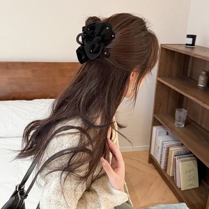 Pince à cheveux créative et populaire, design nœud noir, simple, luxe léger, tendance pour femme, vente en gros d'accessoires pour cheveux - Product Image 2