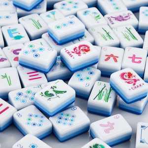 HIMORE - Juego de 160 Fichas de Mahjong Americanas de Acrílico Premium de 4 Capas, Color Azul, Grabado Personalizado, Estilo Oh My Mahjong - Product Image 1