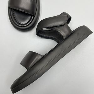 Sandalias Planas de Piel de Cordero 100% con Plantilla de Piel de Cordero para Mujer, Sandalias con Tiras Anchas y Gruesas, Zapatos Tipo Mules, Personalización de Logotipo de Fábrica - Product Image 4